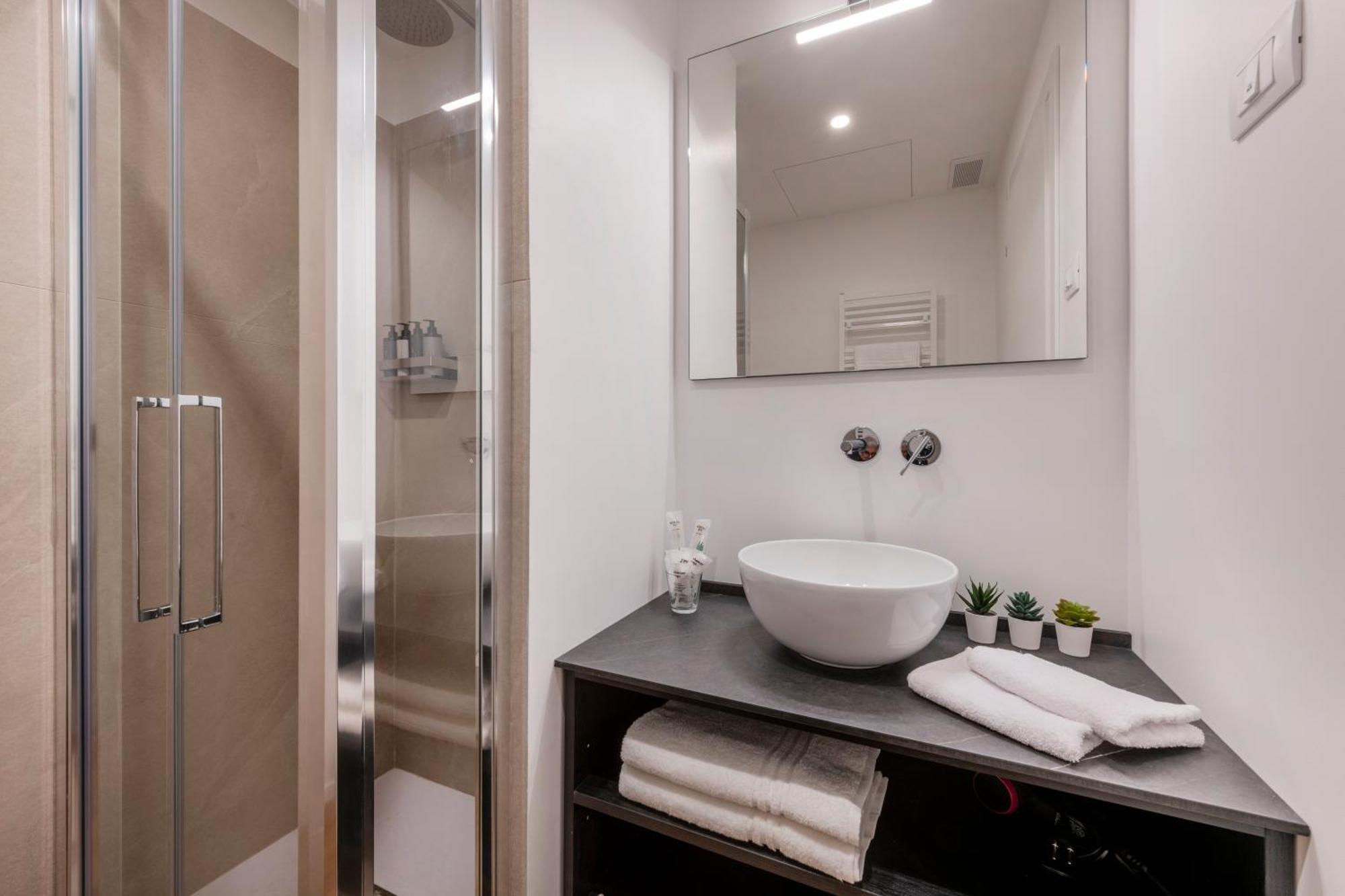 Bnbutler - Inbrera Suites - Giulianova, 1 Milán Exteriér fotografie