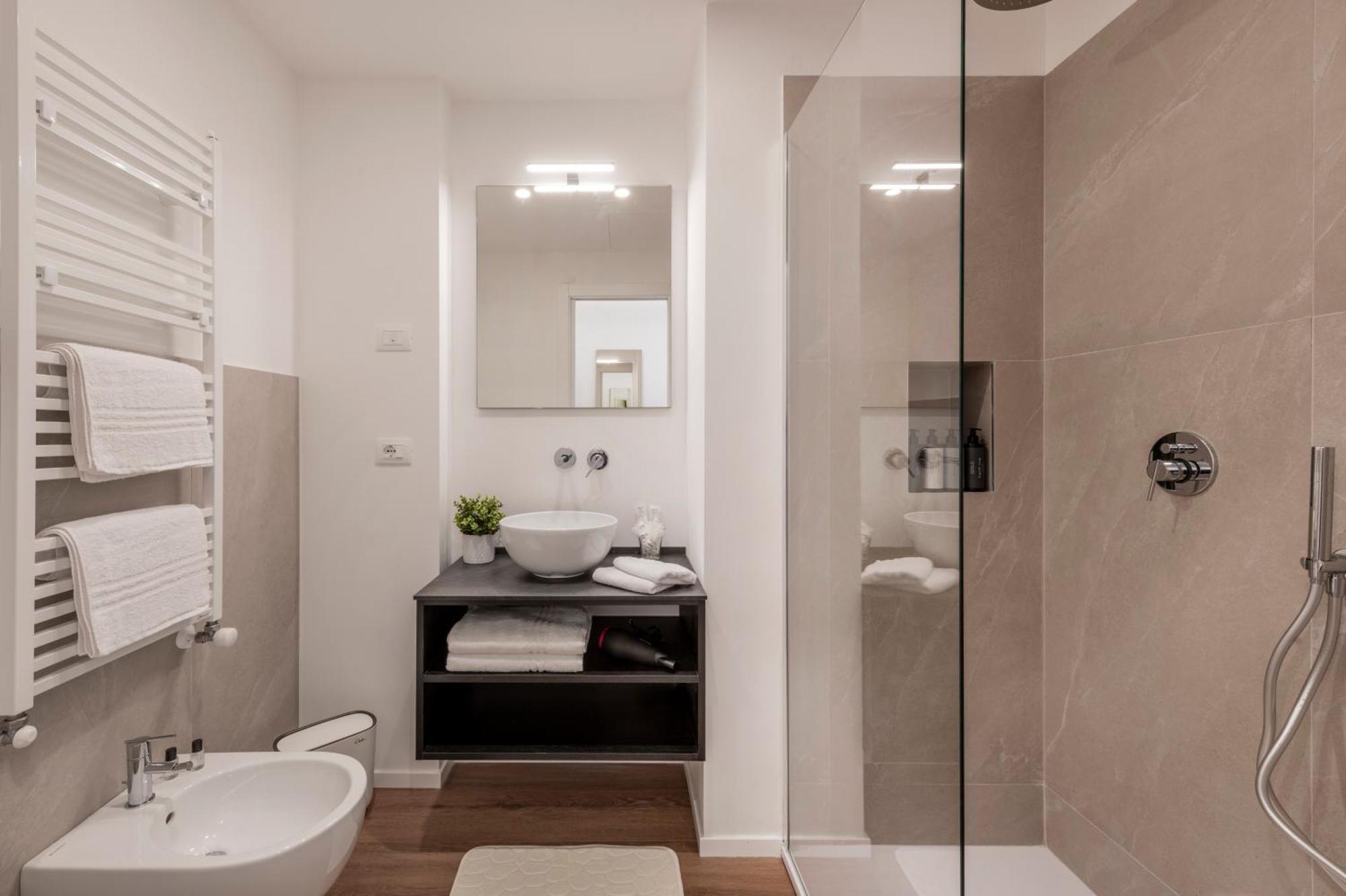 Bnbutler - Inbrera Suites - Giulianova, 1 Milán Exteriér fotografie