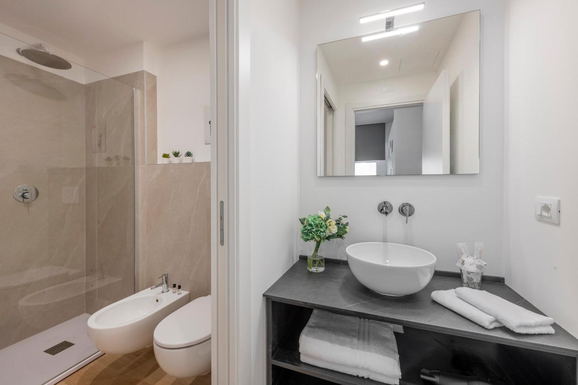 Bnbutler - Inbrera Suites - Giulianova, 1 Milán Exteriér fotografie